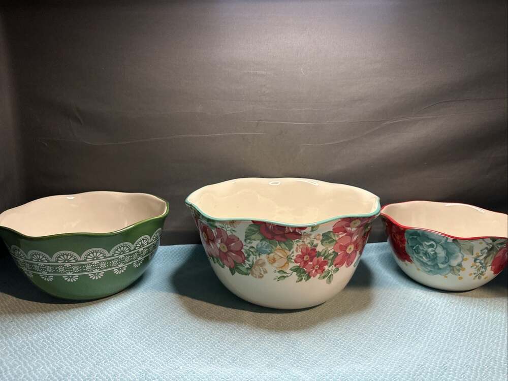 Pioneer Woman Holiday Floral 3-Piece Nesting Bowls | Rustic Farmhouse